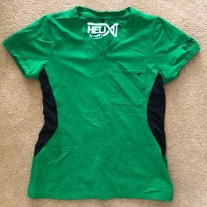 BeneFIT Women’s Scrub Top